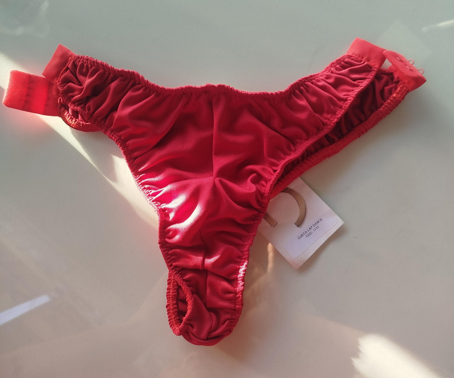 Cueca lap dance vermelha Pimenta Sexy