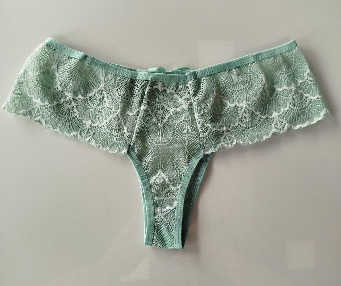 Calcinha fio dental em renda verde Vip