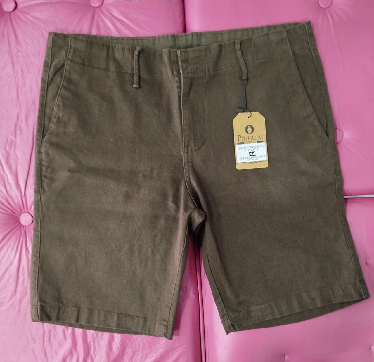 Bermuda marrom Pinguim