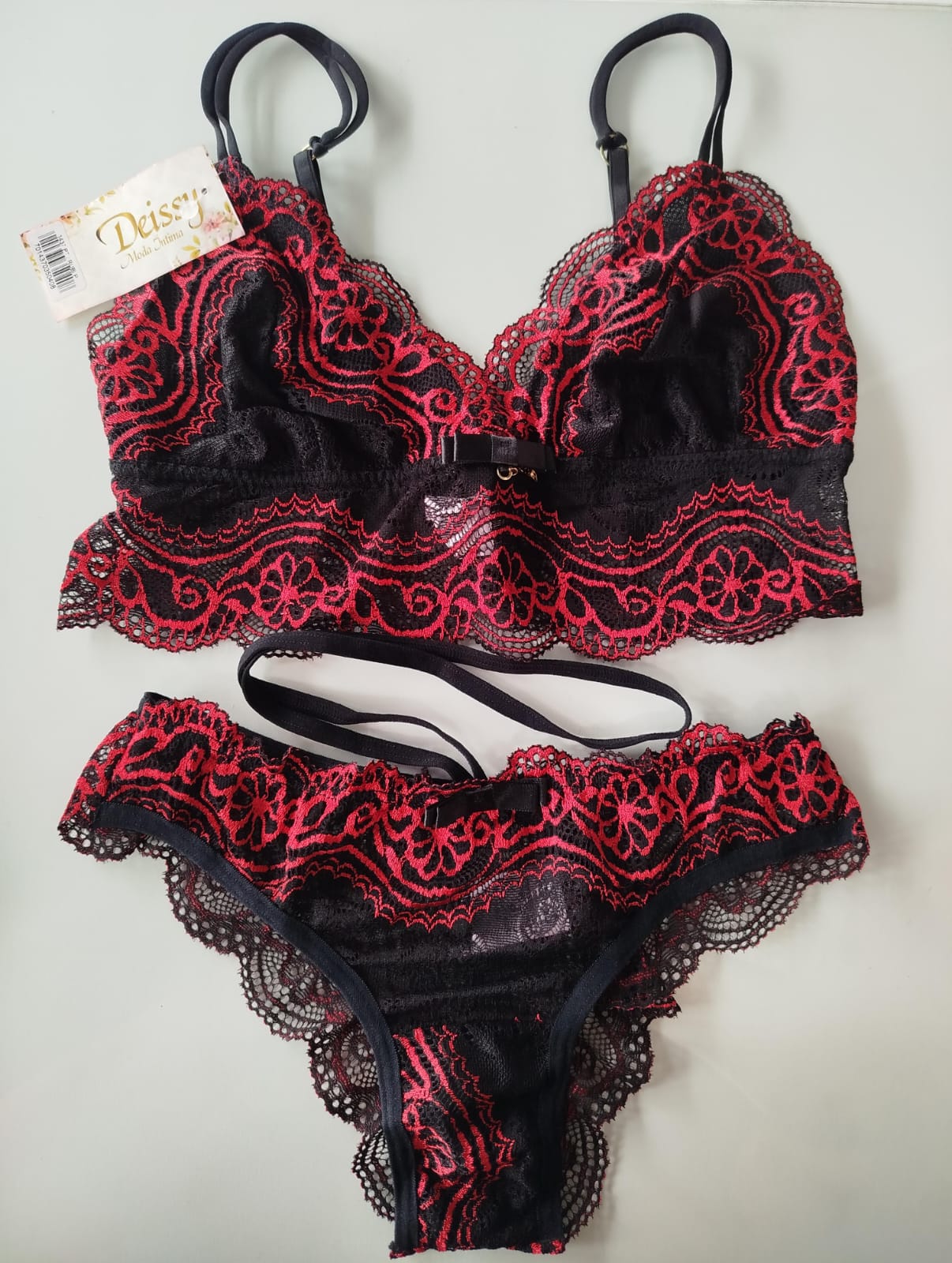 conjunto Intimus vermelho e preto sem aro